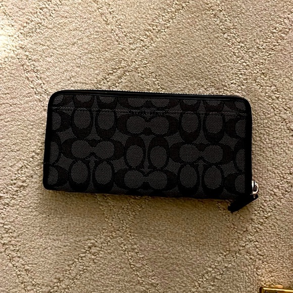 Coach Black Signature Canvas and Leather Zip Around Wallet - Picture 2 of 3